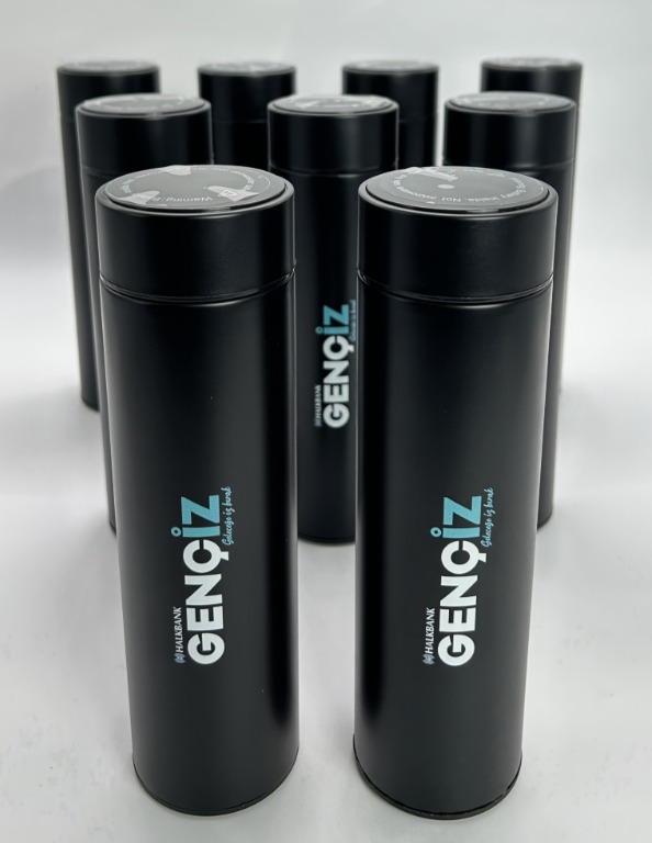 450 ML Isı Derecesi Gösteren Dijital Göstergeli Çelik Termos 416